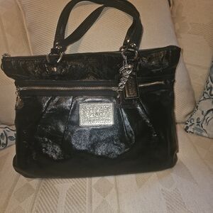 NWOT Coach Poppy Black Liquid Glass Daisy Tote Bag